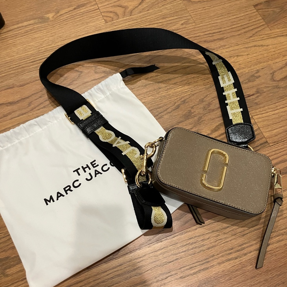 Marc Jacobs snapshot camera crossbody bag
